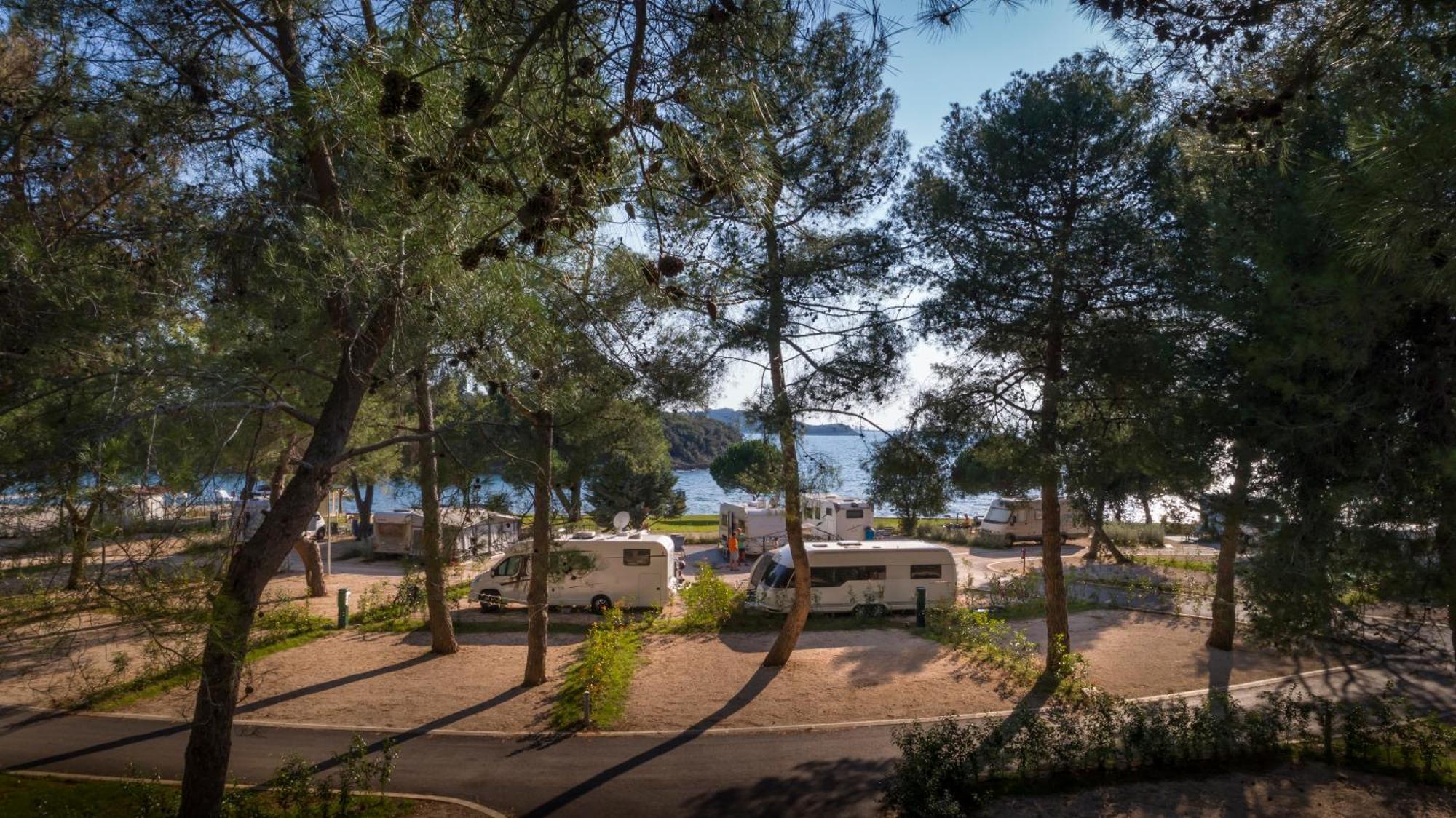 Maistra Camping Valkanela Pitches Funtana Eksteriør billede